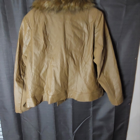 Iman leather jacket and purse combo - Picture 2 of 8